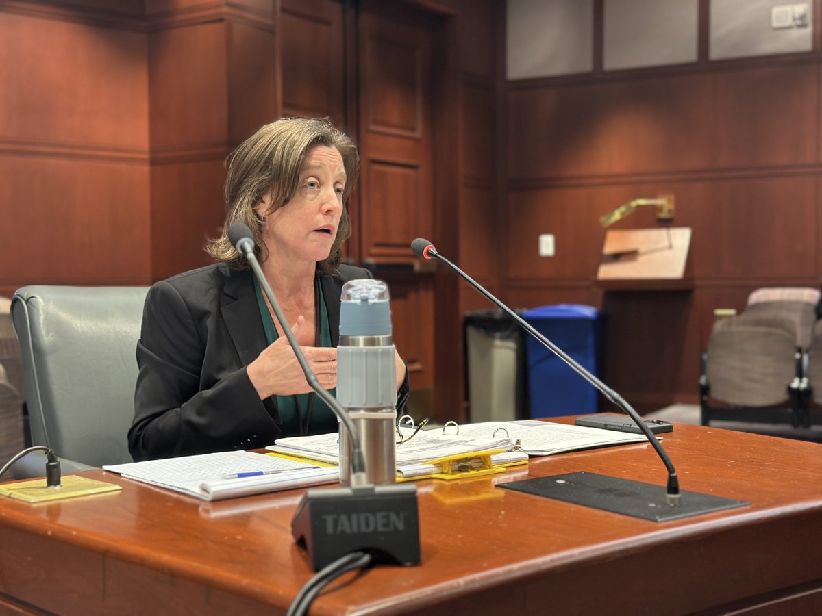 Connecticut Mirror tweet media