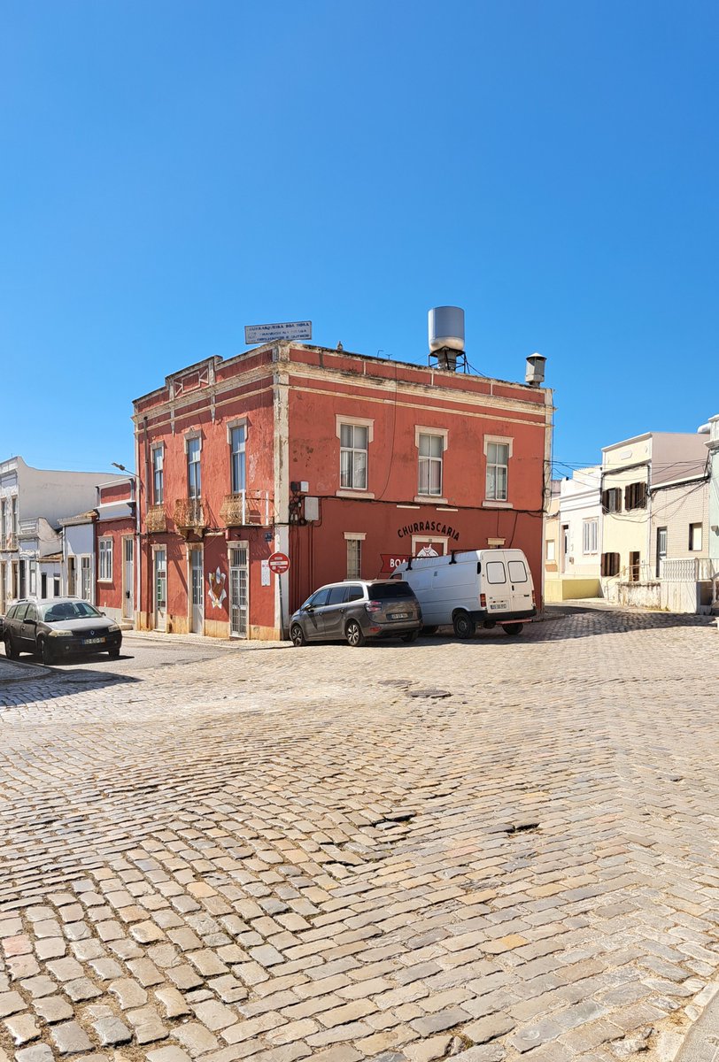 Christopher Howse tweet media