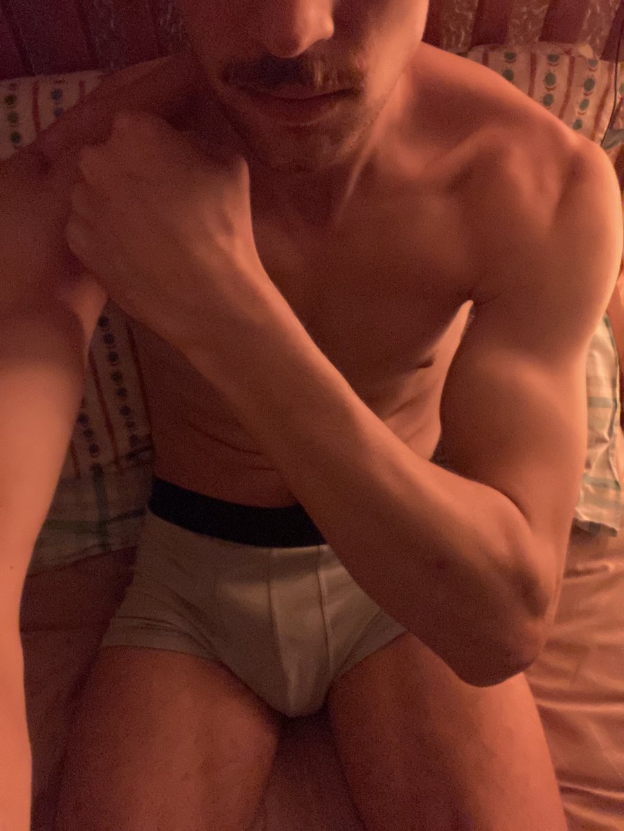 _Alpha_Sam_'s tweet photo. Alpha wants to drain some gooners before bed. Come fulfil your purpose and serve this superior body. 💪🏻🦶🏻

Throne in bio or ask in DMs for my Revolut 🤑 https://t.co/wGCrh3u0Ls