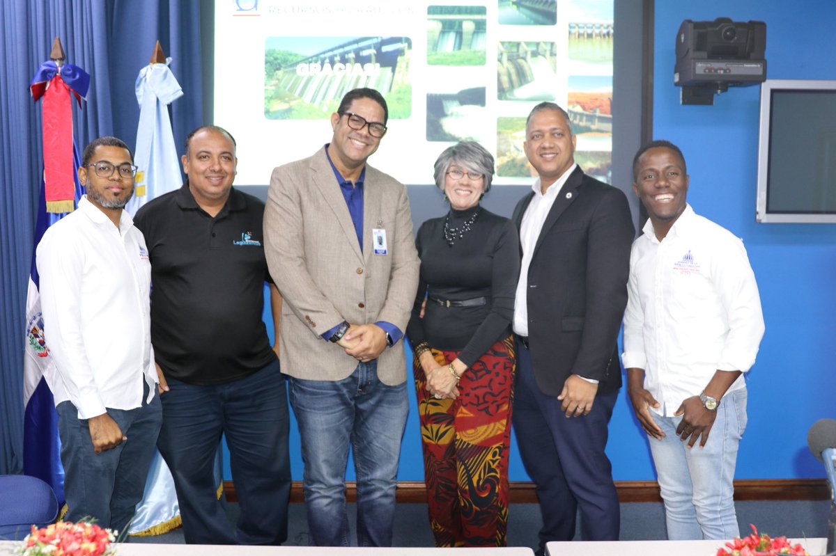 Centros Tecnológicos Comunitarios tweet media