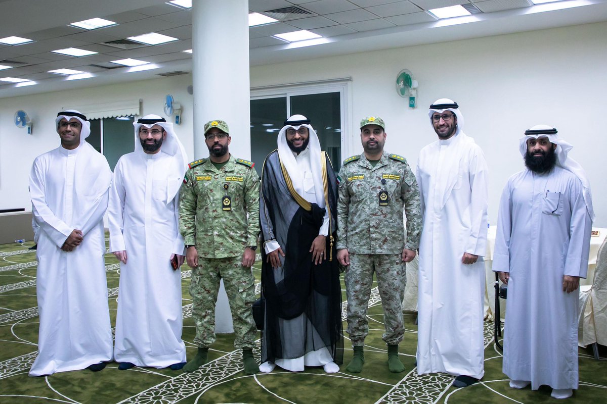 ahmad_alnufais's tweet photo. بين أسود الحرس الوطني الليلة .. 🇰🇼
عسى ربي يحفظهم ويبارك فيهم 🤲🏼 https://t.co/aUdDtcCXzi
