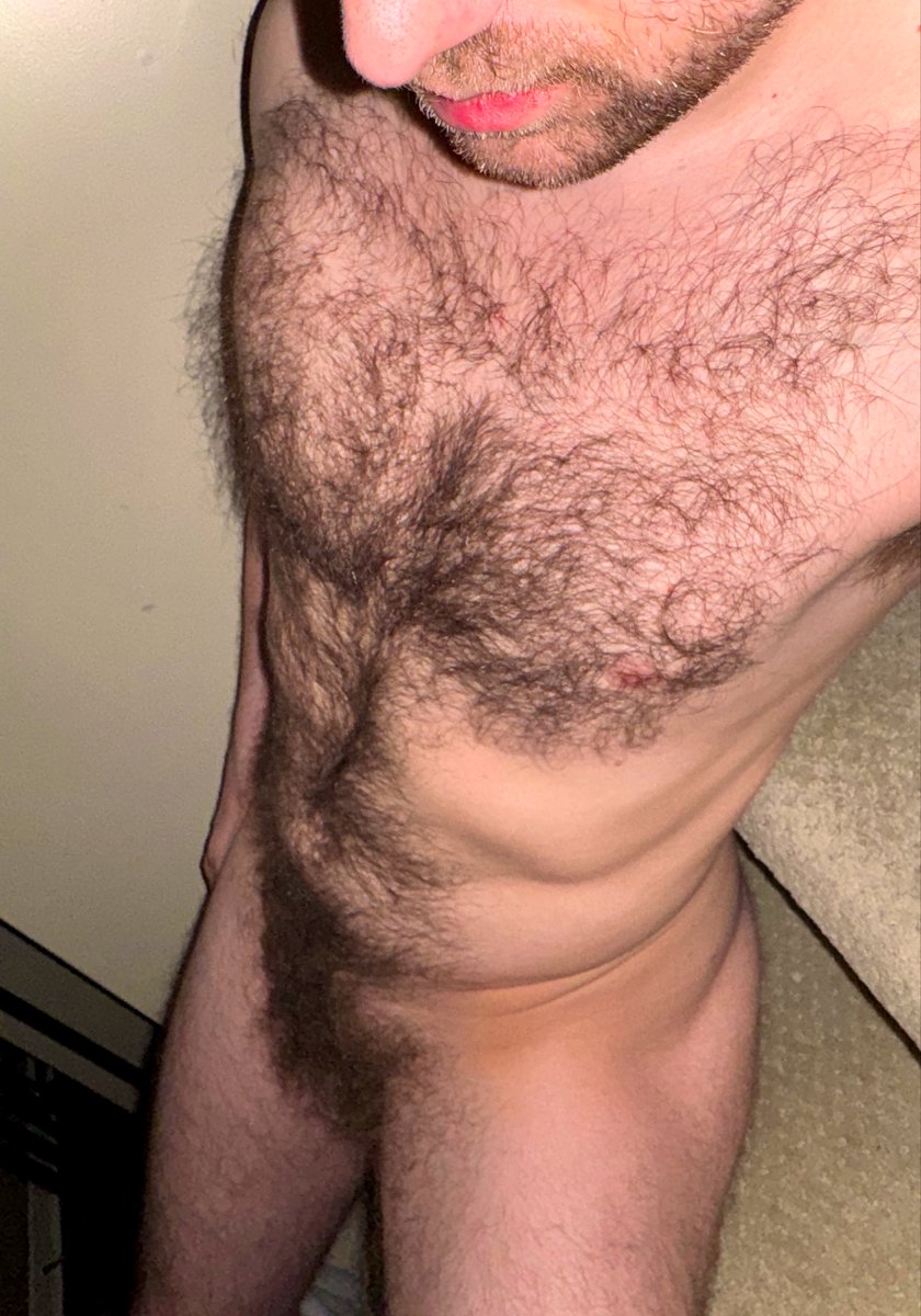 MostlyVery tweet media