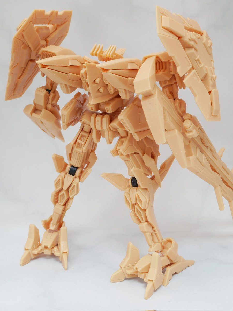 ナイニー tweet media