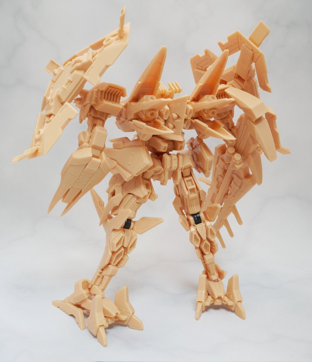 ナイニー tweet media