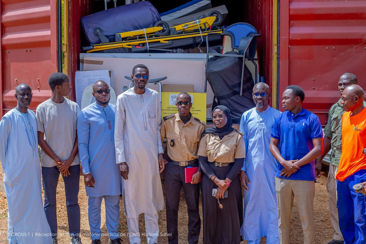 segnelo's tweet photo. Partenariat CROUS-T et Horizon Sahel pour le renforcement du plateau technique médical

Le CROUS-T a réceptionné, ce lundi 9 mars 2026, un important lot de matériel médical offert par l’ONG Horizons Sahel, pour une valeur estimée à cent millions de francs CFA. https://t.co/gF9OdyonEx