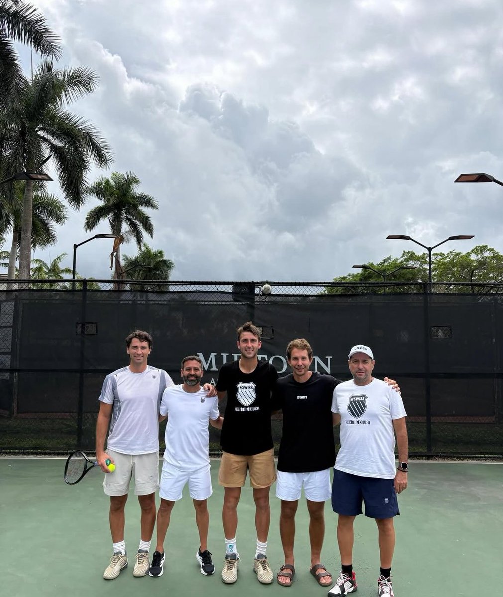 Tomás Etcheverry tweet media