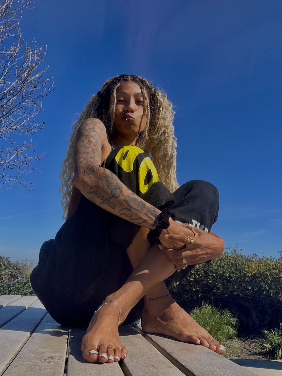 MJ ☪︎ tweet media