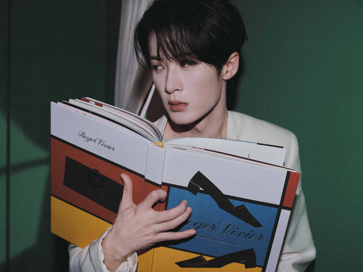 𝑀𝑖𝑦𝑢 tweet media