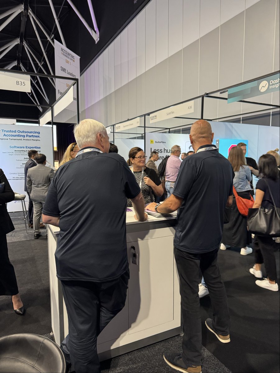 Professional Advantage tweet media