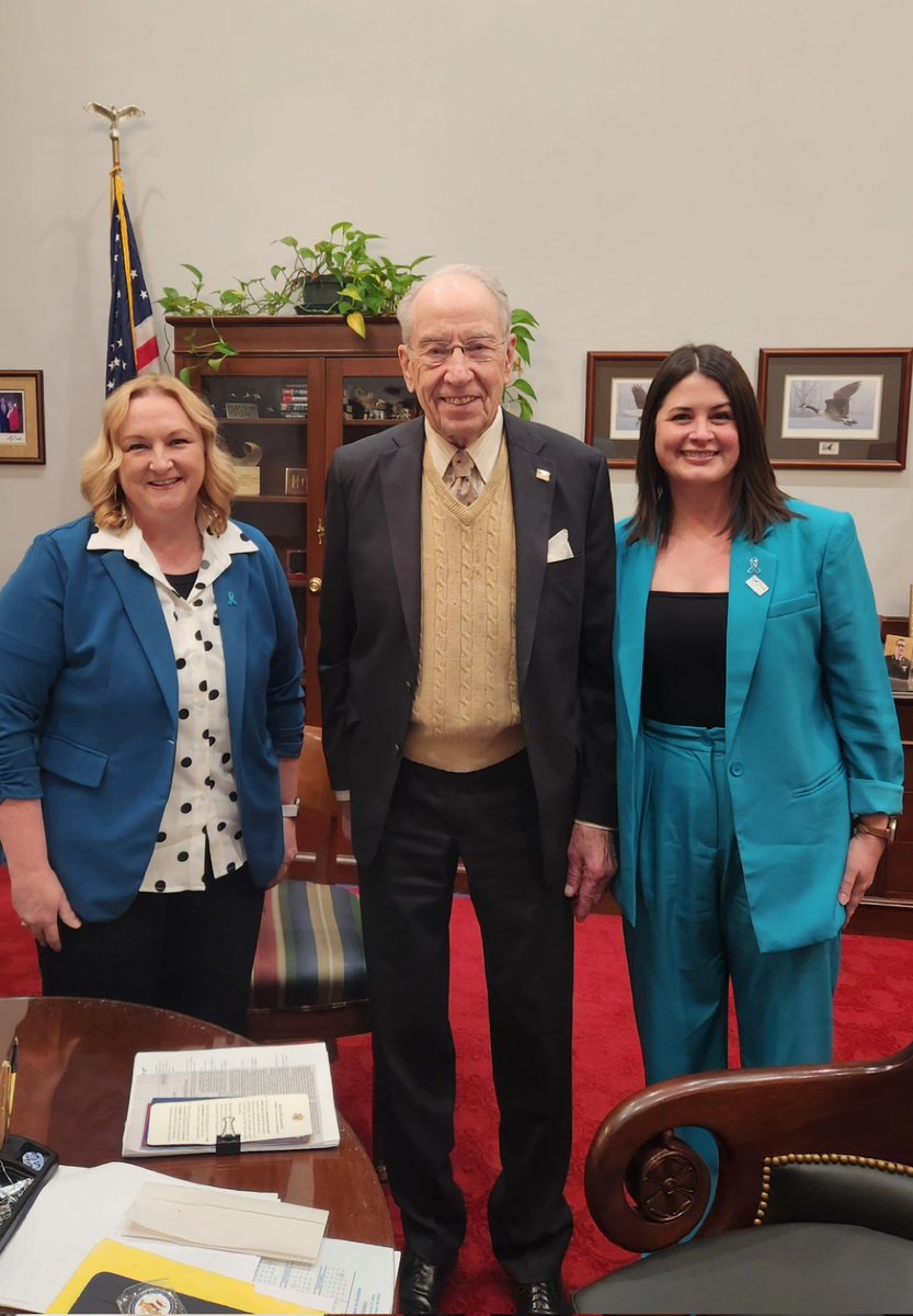 We ended the day meeting with <a href="/ChuckGrassley/">Chuck Grassley</a> Thank you, Senator, for hearing our stories about what brought us to #OCRA and for the dialogue about the needs around ovarian cancer and access to quality care in Iowa. We appreciated the conversation! #ocraadvocacyday #TealAction