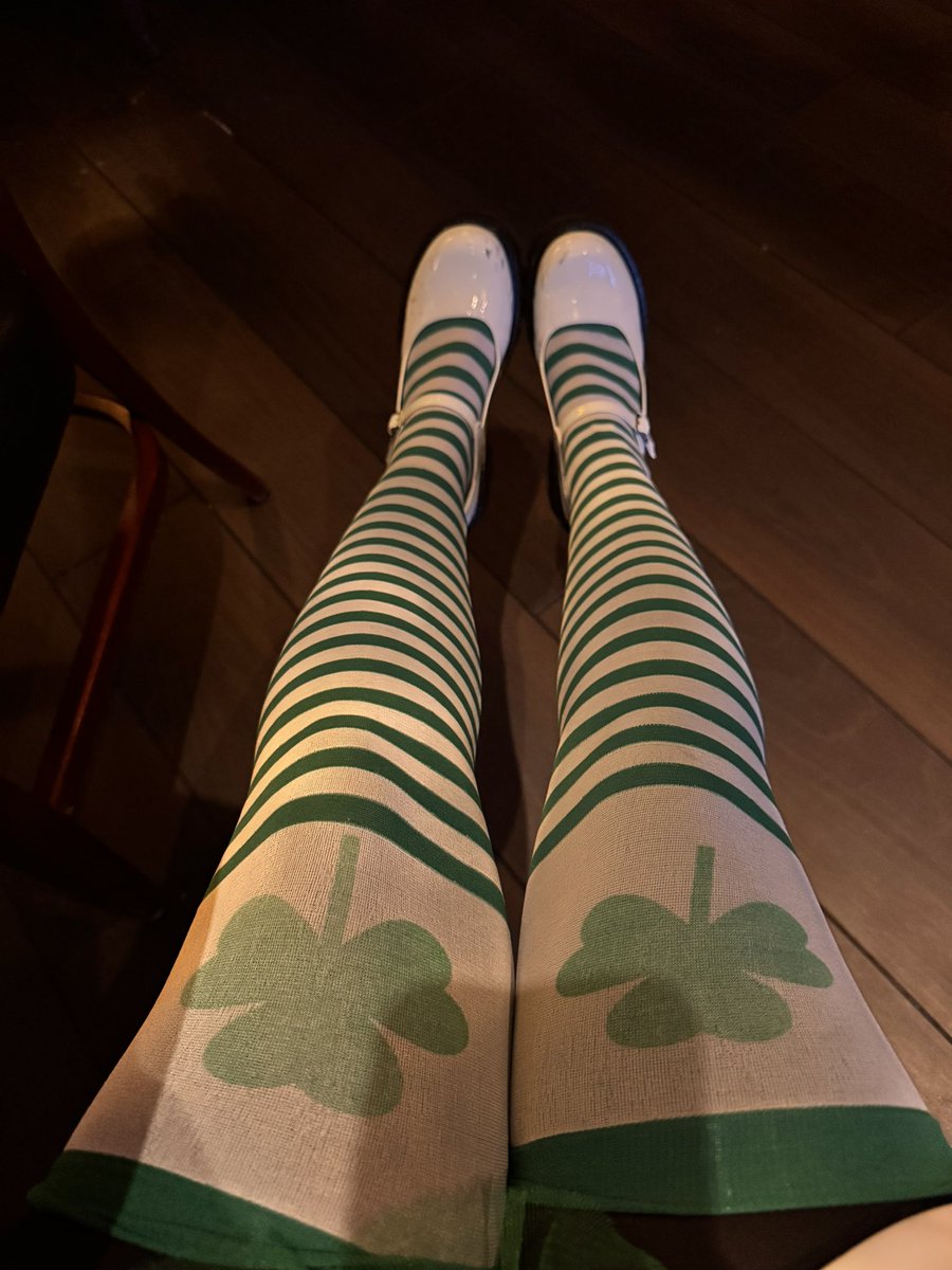 Fit Chick Feet |6.4k| tweet media