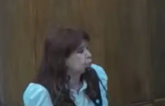 periodismobsas's tweet photo. Cristina Kirchner declaró en Comodoro Py por la causa de los Cuadernos a la que calificó como "un gran disparate" https://t.co/eKyYQO9eHX #politica #causacuadernos #judiciales #cfk #cristinakirchner #bonadio #cristinafernandezdekirchner #stornelli #juicio #comodoropy #justicia https://t.co/7xeLvqzFRN