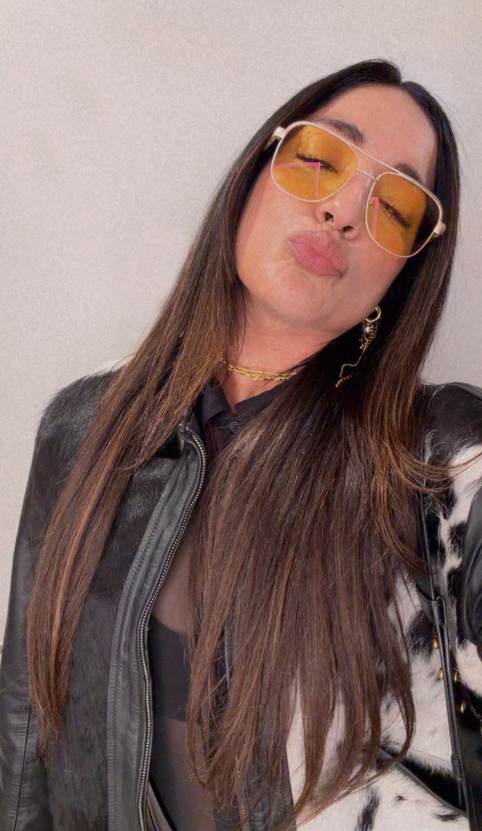 ЯR 𖣊 not @RaquelWWE tweet media