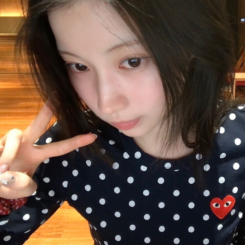 monacesaa's tweet photo. she is beautiful, talented, classy, rich, and most importantly she has a higher IQ than someone https://t.co/7K74hMn21o