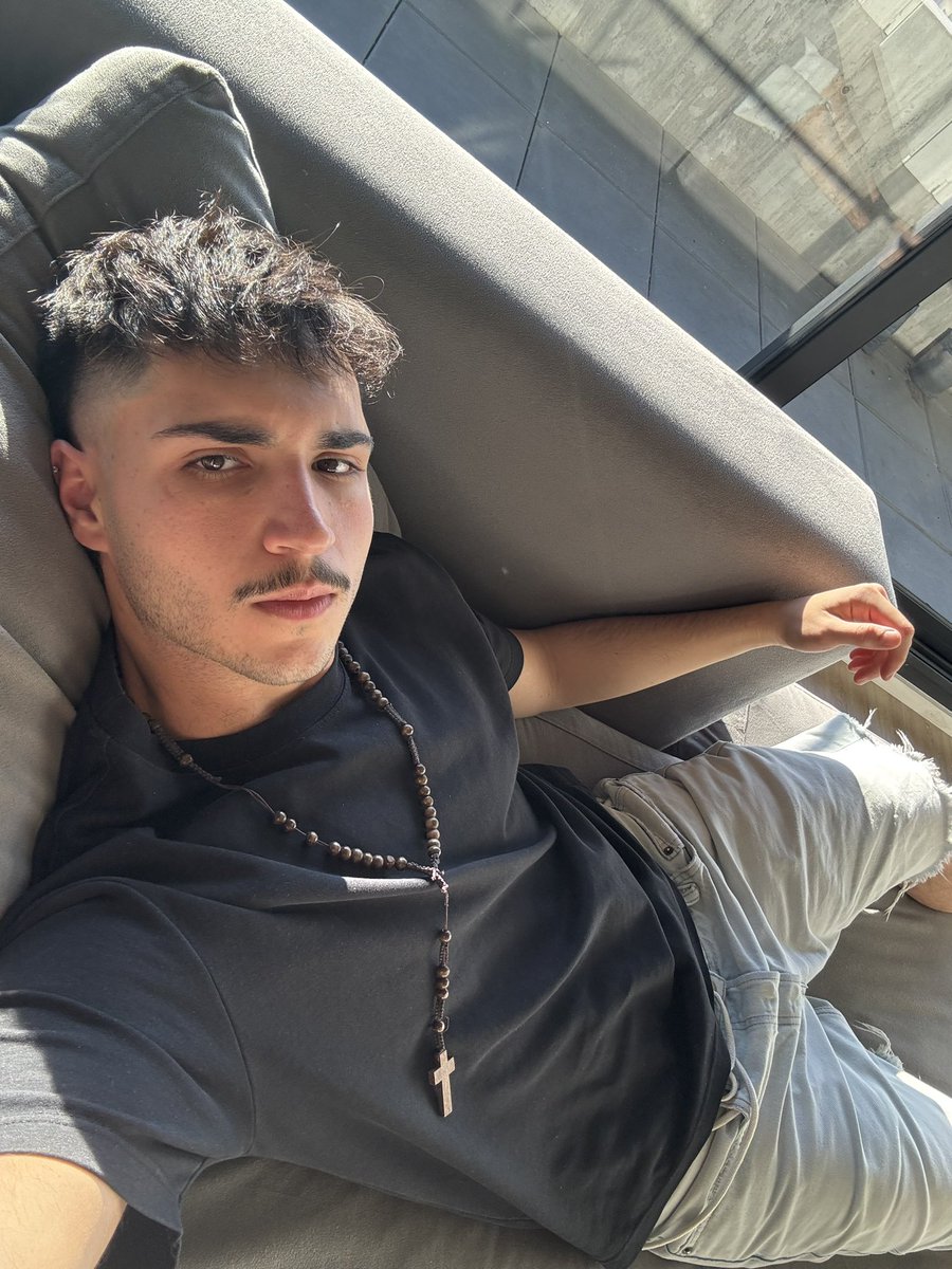 Valentino. 🇦🇷 tweet media