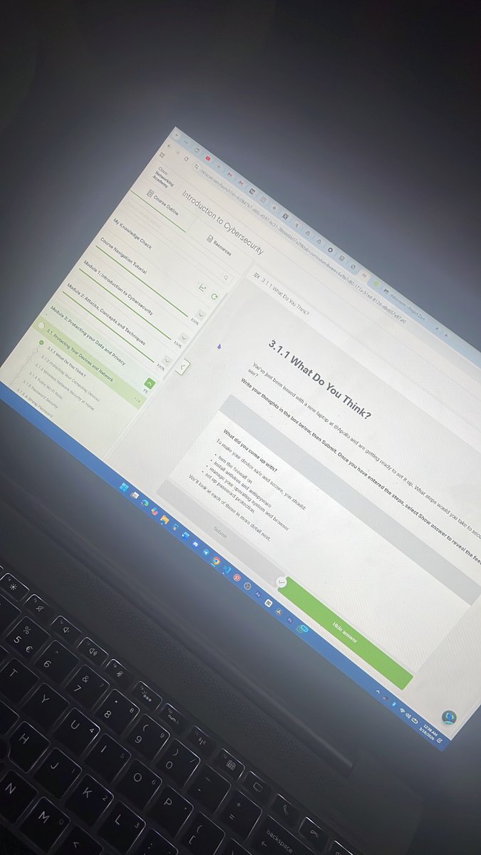 VictoWrite tweet media