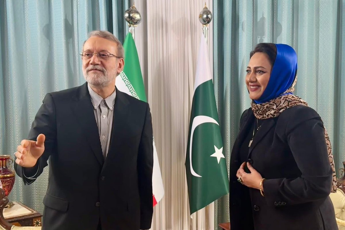 ZainabAliPPP's tweet photo. This was 27 November 2025, just four months ago, when  Ali Larijani was visiting Pakistan and announced a "Blank Cheque" for Pakistan 🇵🇰 , and said "use us wherever Pakistan needs us"
#Iran #علي_لاريجانى https://t.co/XDH1TUIyPK