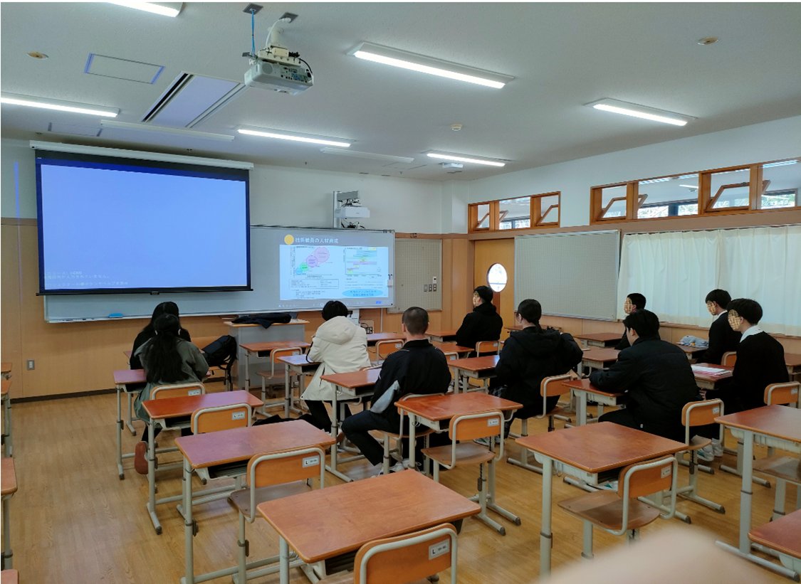 miryokukojo's tweet photo. 京都市立京都工学院高等学校の進路ガイダンスに参加しました！

一緒に魅力向上プロジェクトで活動している京都府建設業協会の会員さんの企業ブースもありました。
京都府の教室にも３回で計約40名の生徒さんにお越しいただきました。
将来を考える上で参考になっていれば幸いです。

#京都府 #進路 https://t.co/kHpM1MGvCv