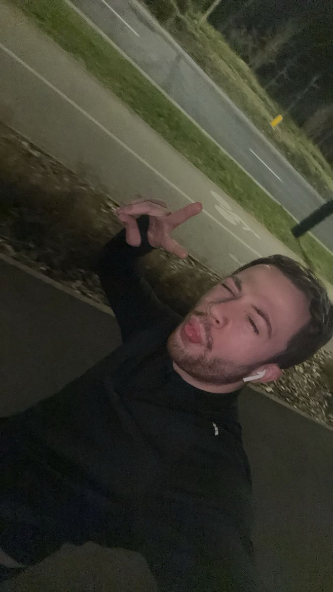 DylannOfficiel tweet media