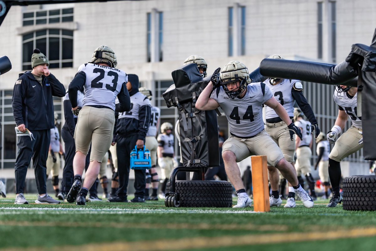 Army Football tweet media