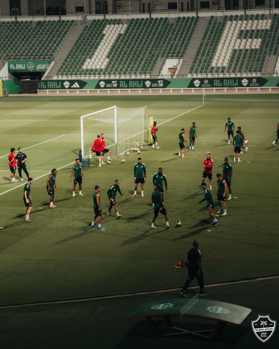 Riyad world tweet media