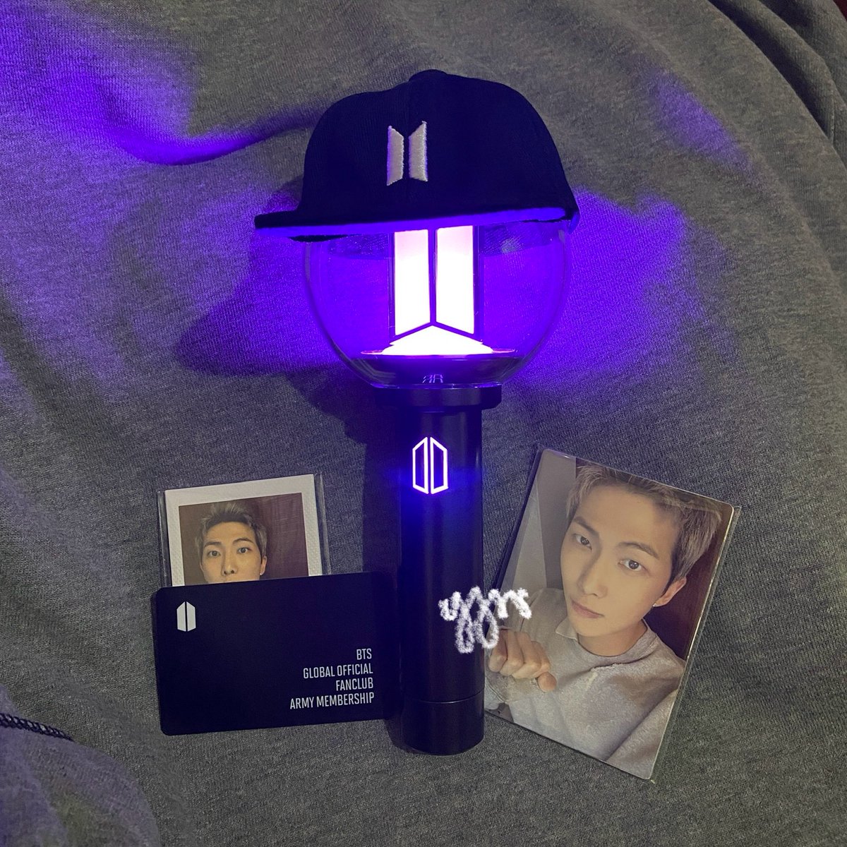 a⁷ | saw hobi!!! tweet media
