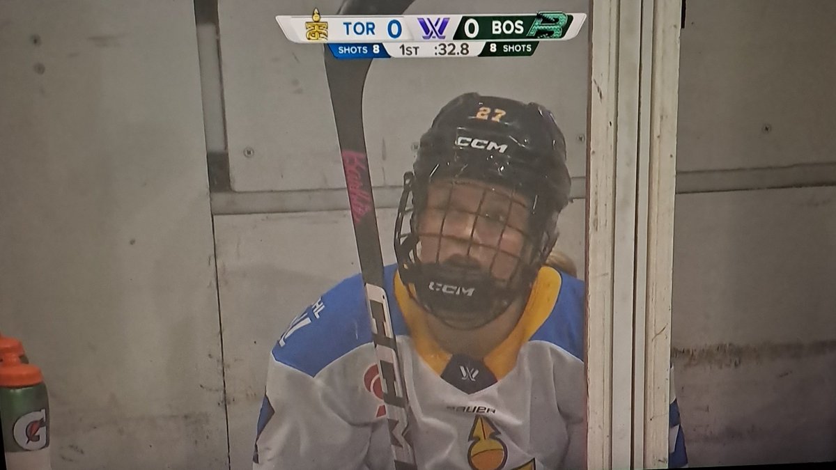 free my girl maltais! she did it but she's 5'2