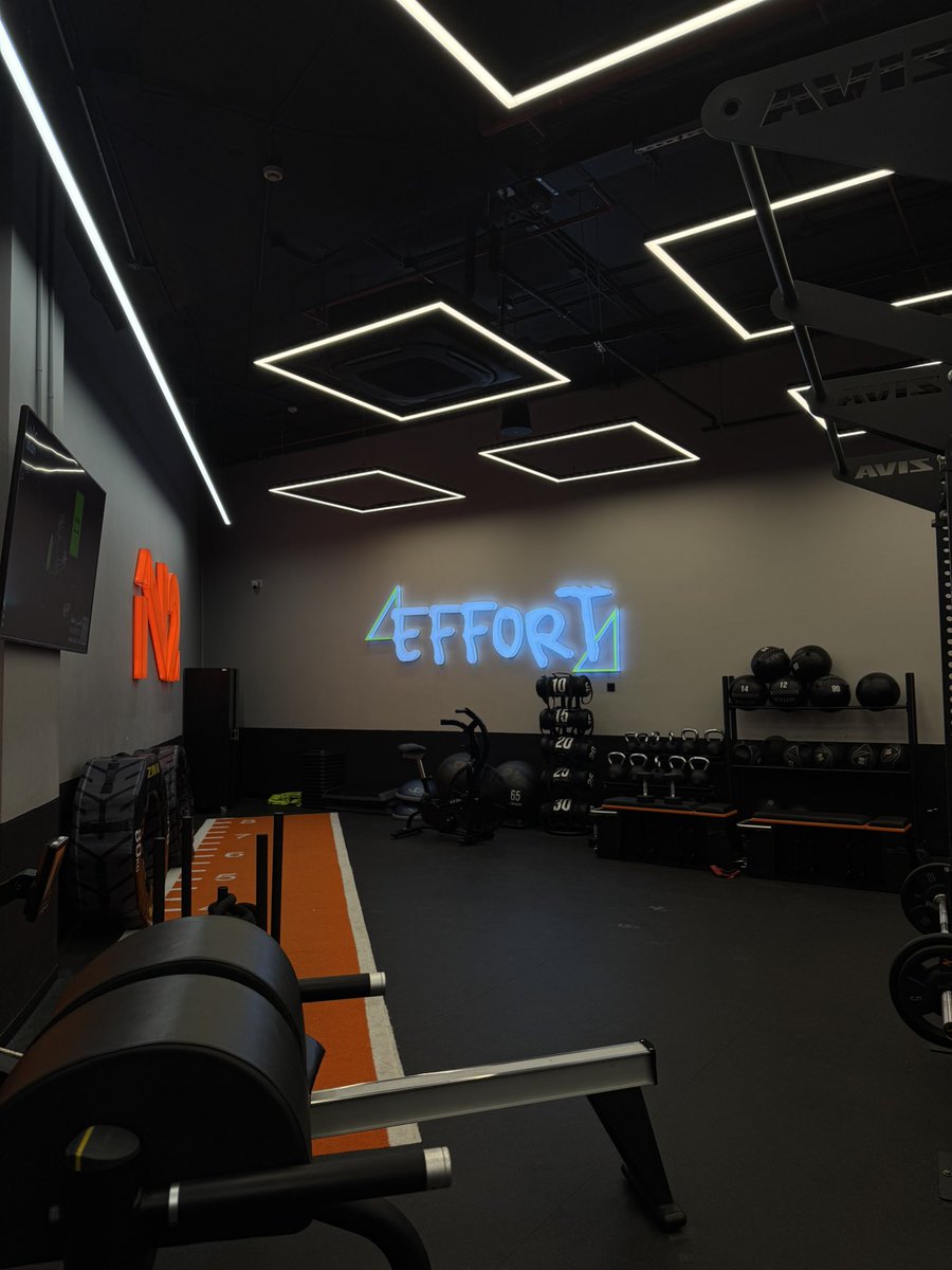 إياد tweet media