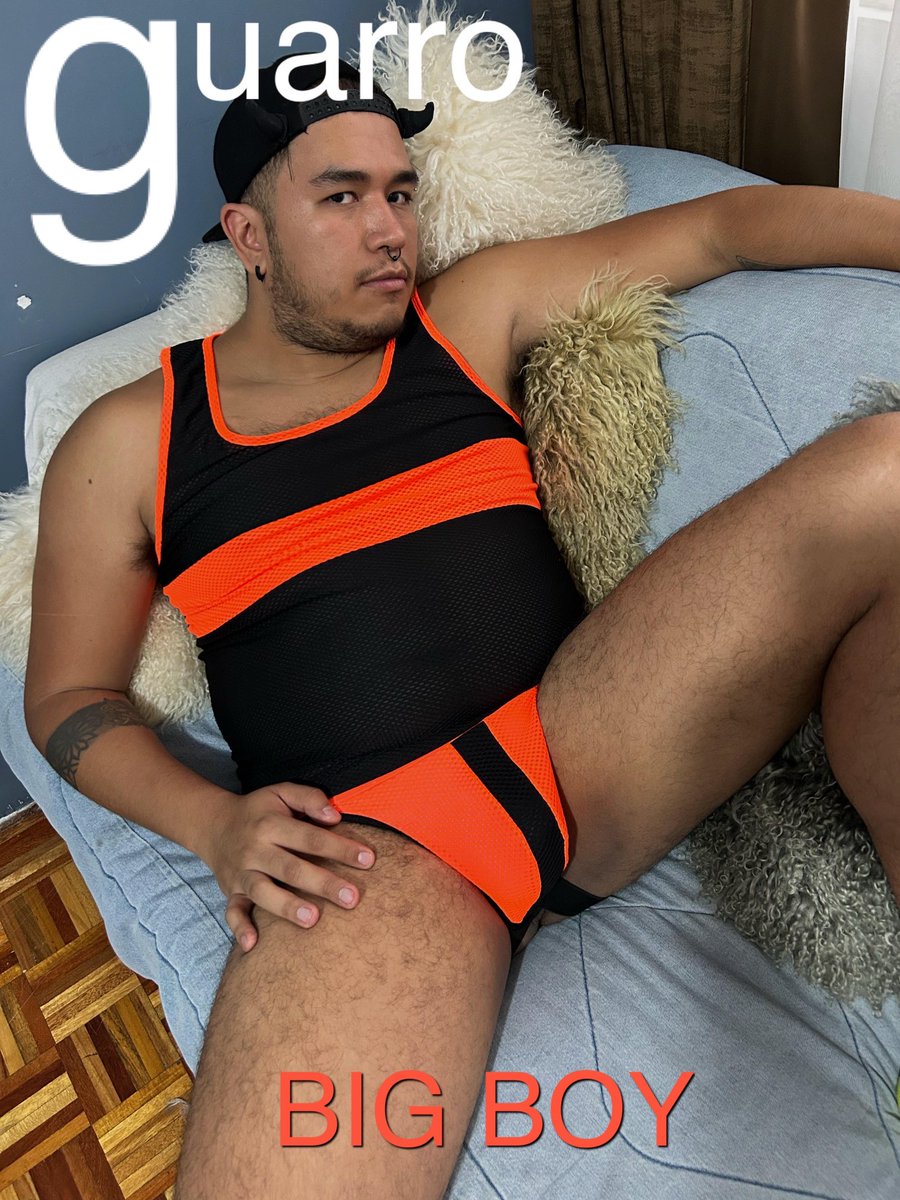 Guarro.Black tweet media