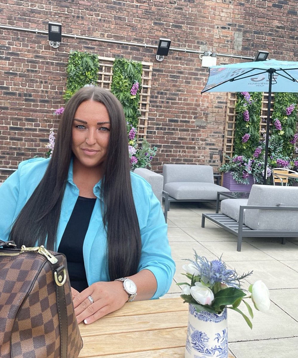 Adriienne F tweet media