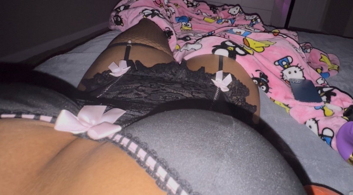 Mistress Molly tweet media