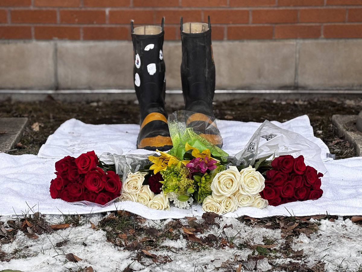 Courtney Spinelli tweet media