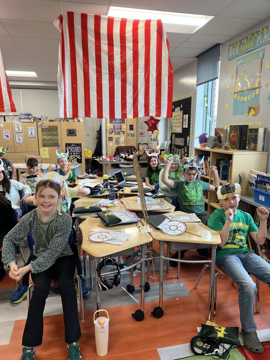 Mrs.Dever3rd tweet media