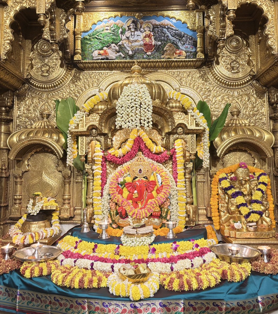 🙏 गणपती  बाप्पा मोरया 🌺मंगलमूर्ती मोरया 🙏१८/०३/२०२६
🙏Ganapati Bappa Moraya 🌺 Mangalmurti Moraya  🙏18/03/2026