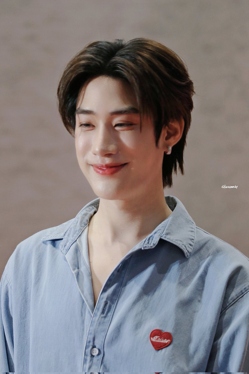 ฮล. ซด tweet media