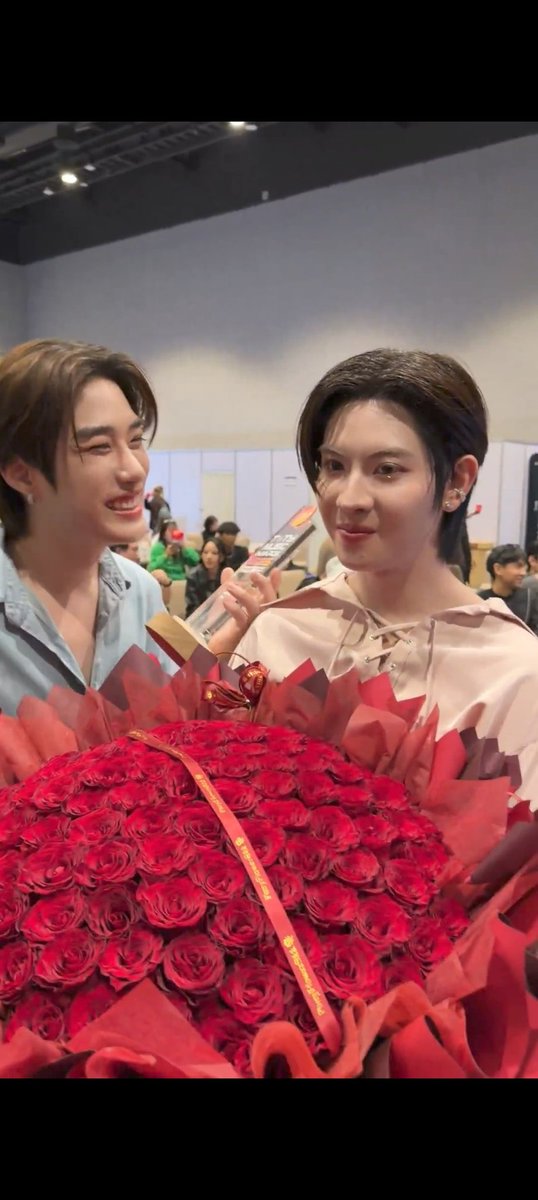 ฮล. ซด tweet media