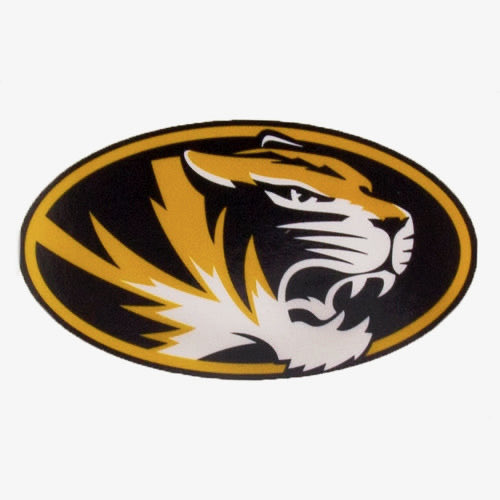 xavier_bowman09's tweet photo. After a great conversation with @MattFrench23, I’m blessed to receive an offer from @MizzouFootball @coachalpogue @CoachDrinkwitz  @KCIrishFootball @Coach_Shad_  @beyond_grind @PennySmith_ @TomLoy247 @CharlesPower @ChadSimmons_ @samspiegs @CSmithScout @SWiltfong_ @LemmingReport @shaynep_media @adamgorney @24k7v7
