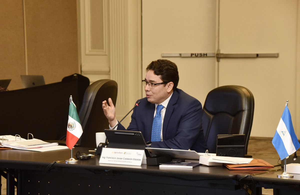 OIRSAoficial's tweet photo. Los ministros de Agricultura y Ganadería de la región-o sus delegados- dialogaron sobre temas de interés fitozoosanitario, con énfasis en el gusano barrenador del ganado🪰 y el Fusarium Raza 4 Tropical en cultivos de banano y plátano🍌, entre otros. https://t.co/cOxg2cVR5d