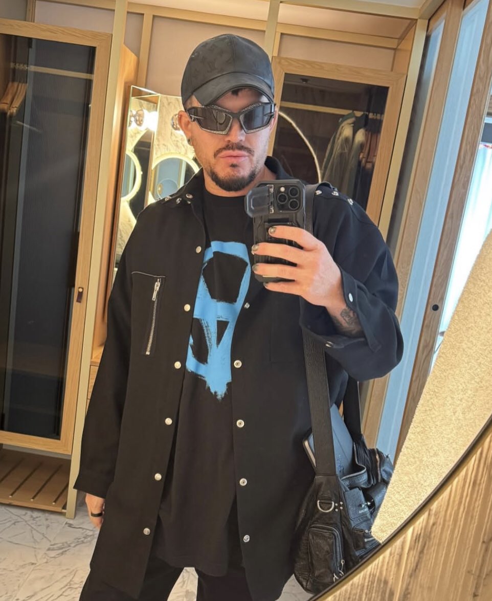 New <a href="/adamlambert/">ADAM LAMBERT</a> story