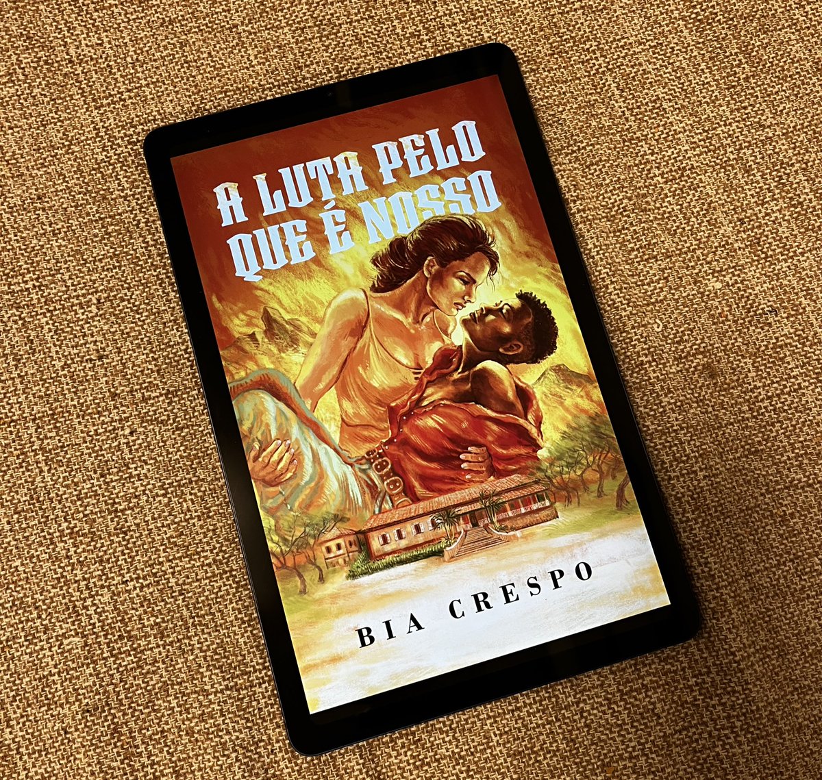 Morro que nesse aqui a Bia crespo previu o roteiro da vida e lançou um romance lésbico de sucesso na novela das 21h antes dele acontecer na vida real