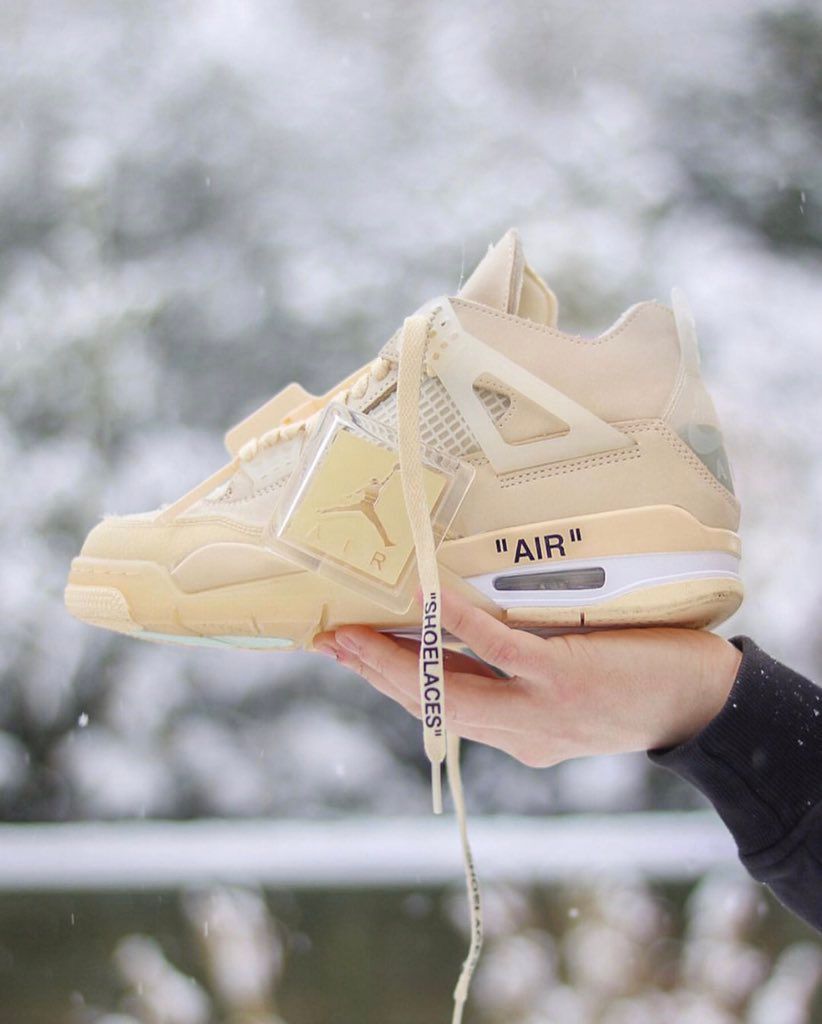 JustFreshKicks tweet media