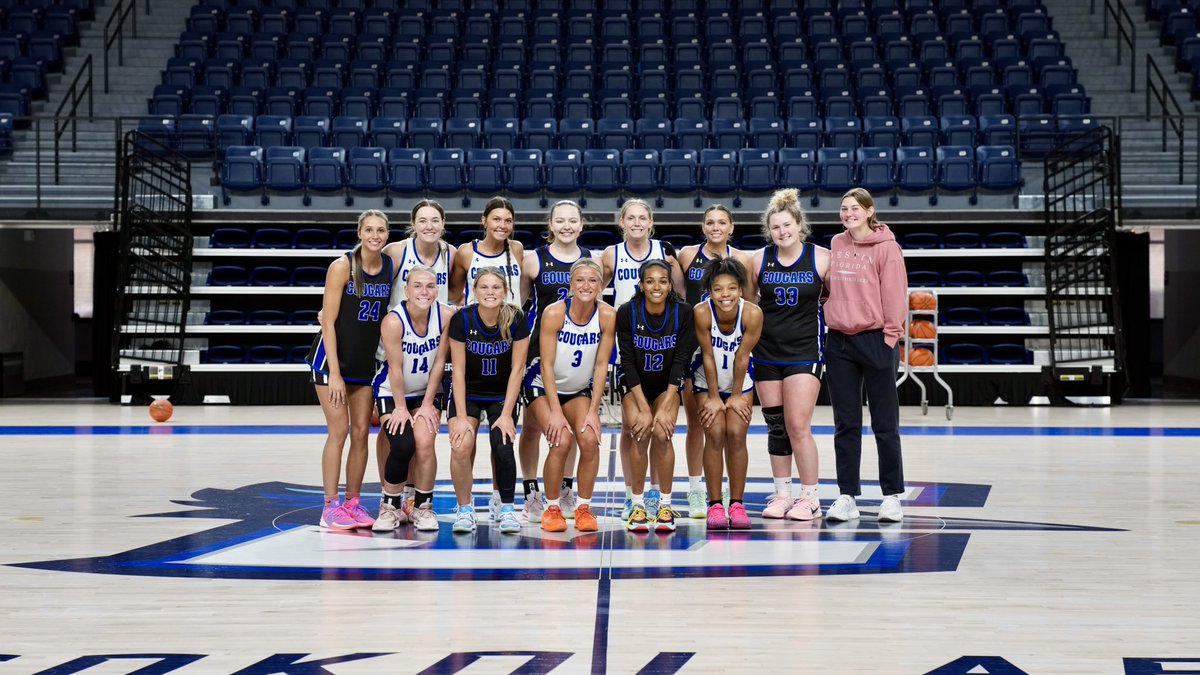 SF Women's Basketball tweet media