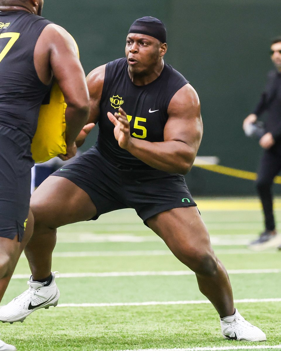 Oregon Football tweet media