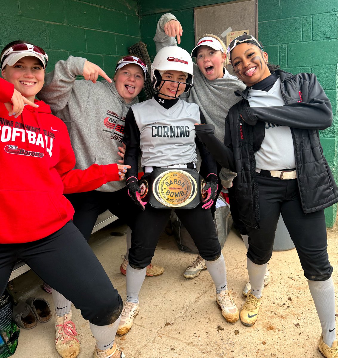 CorningRedBaronsSoftball tweet media