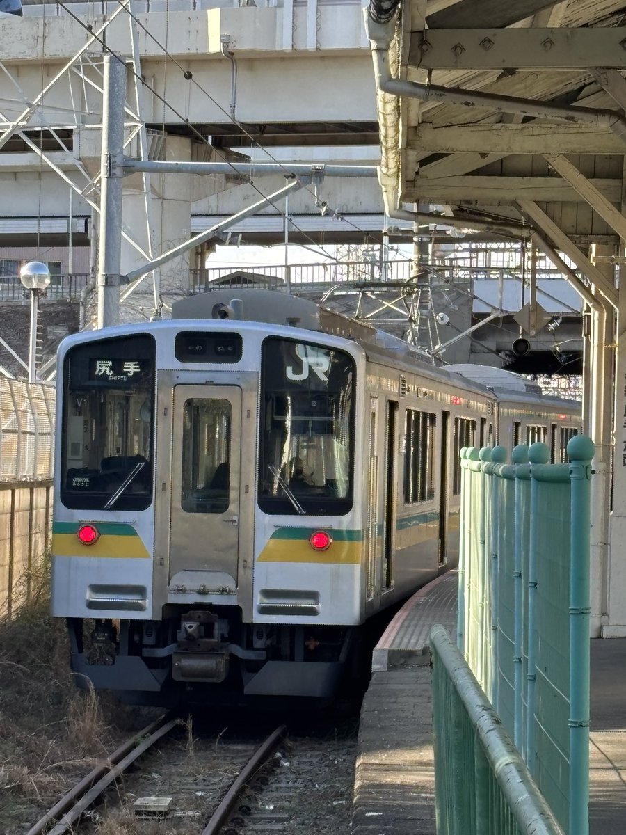 かもろく tweet media