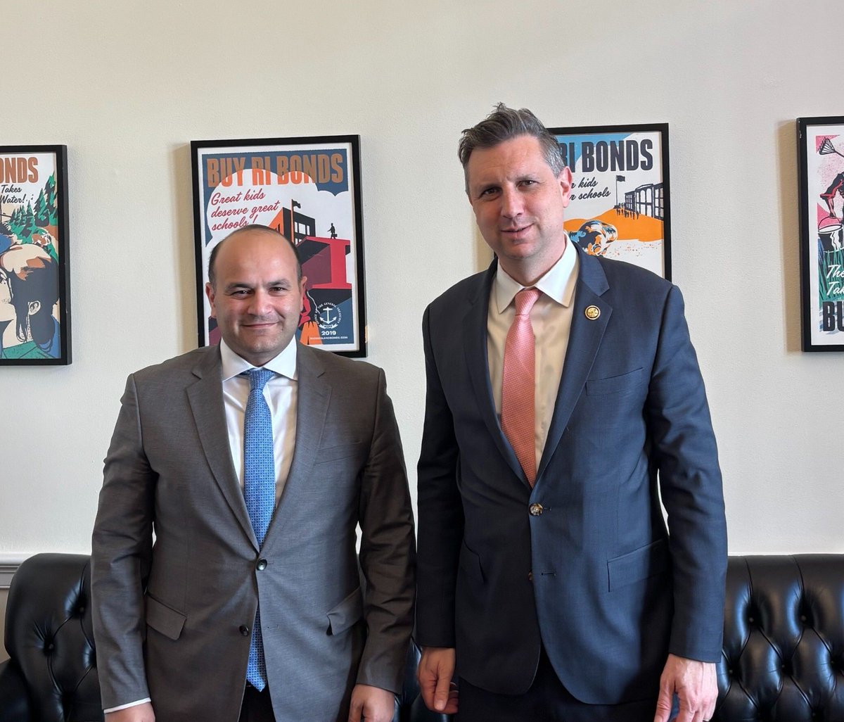 Congressman Seth Magaziner tweet media