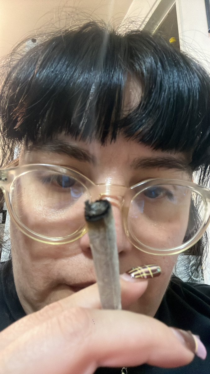 Constance tweet media