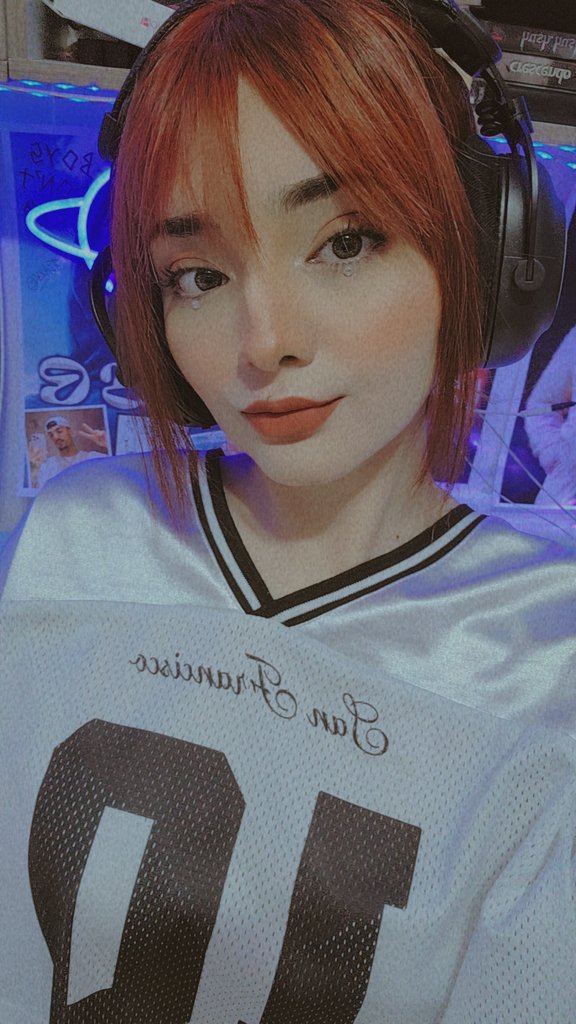 LixzzyFPS tweet media