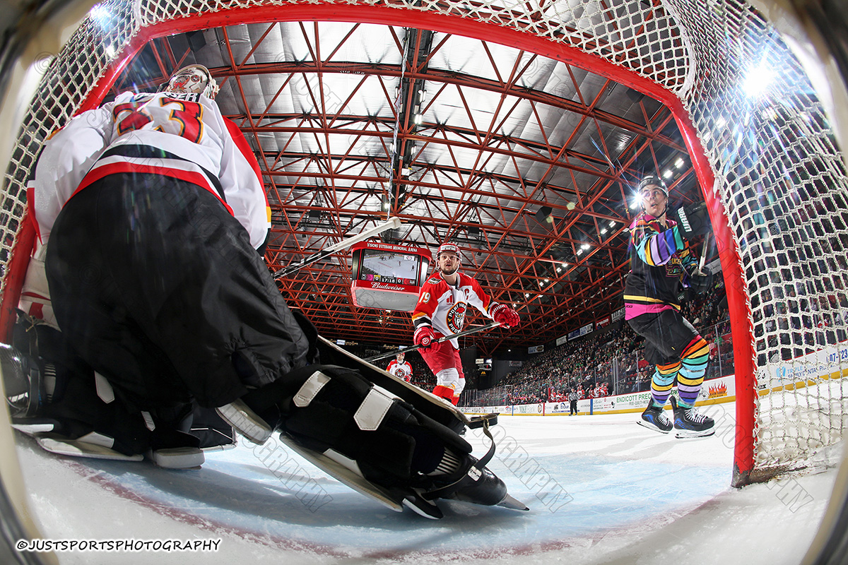 JustSports_AHL's tweet image. 03-13-26 BINGHAMTON BLACK BEARS vs PORT HURON PROWLERS

REMOTELY TRIGGERED CAMERA MOUNTED IN THE GOAL

@BlackBearsFPHL
@PHProwlers
@PocketWizard
@CanonUSApro
#pocketwizard
#remotecamera
#RemoteCameras
#makeitpossible
#whereistheremotecamera
#funwithremotes
#ShotOnCanon
#teamcanon