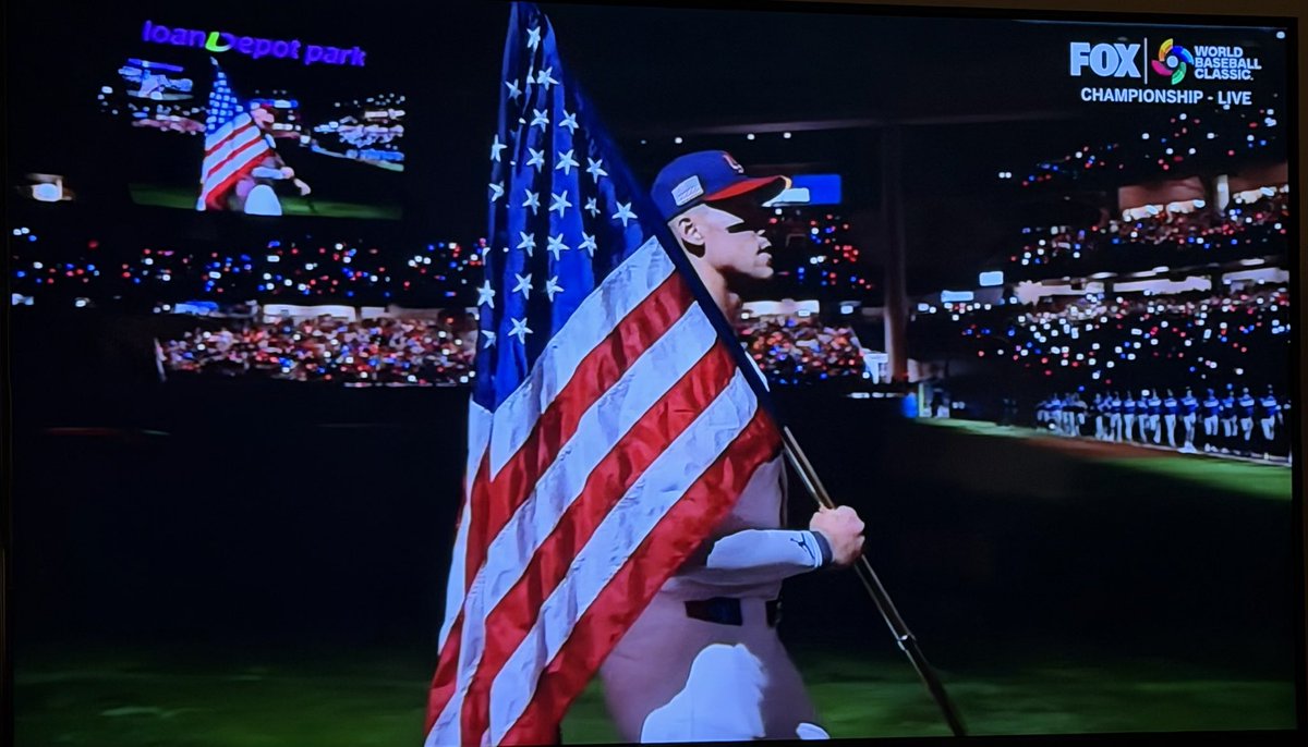 Danielle tweet media